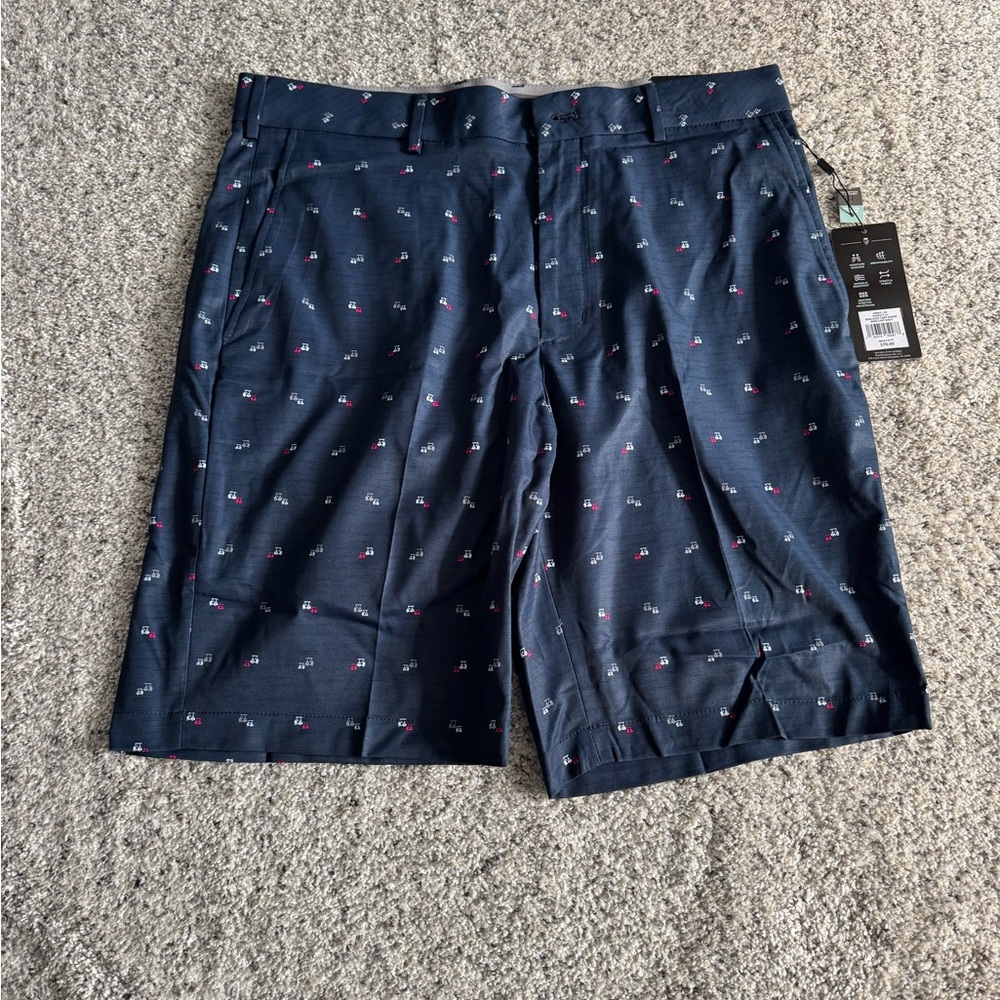 NWT Walter Hagen Golf shorts with golf carts on them
